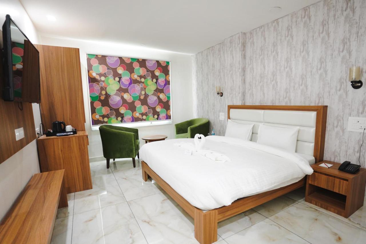Signum CityScapes Mohali Kharar Exterior foto